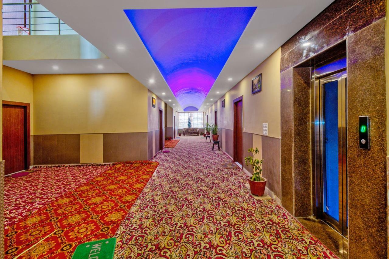 Capital O 40833 Maharaja Hotel & Restaurant Kashipur Extérieur photo