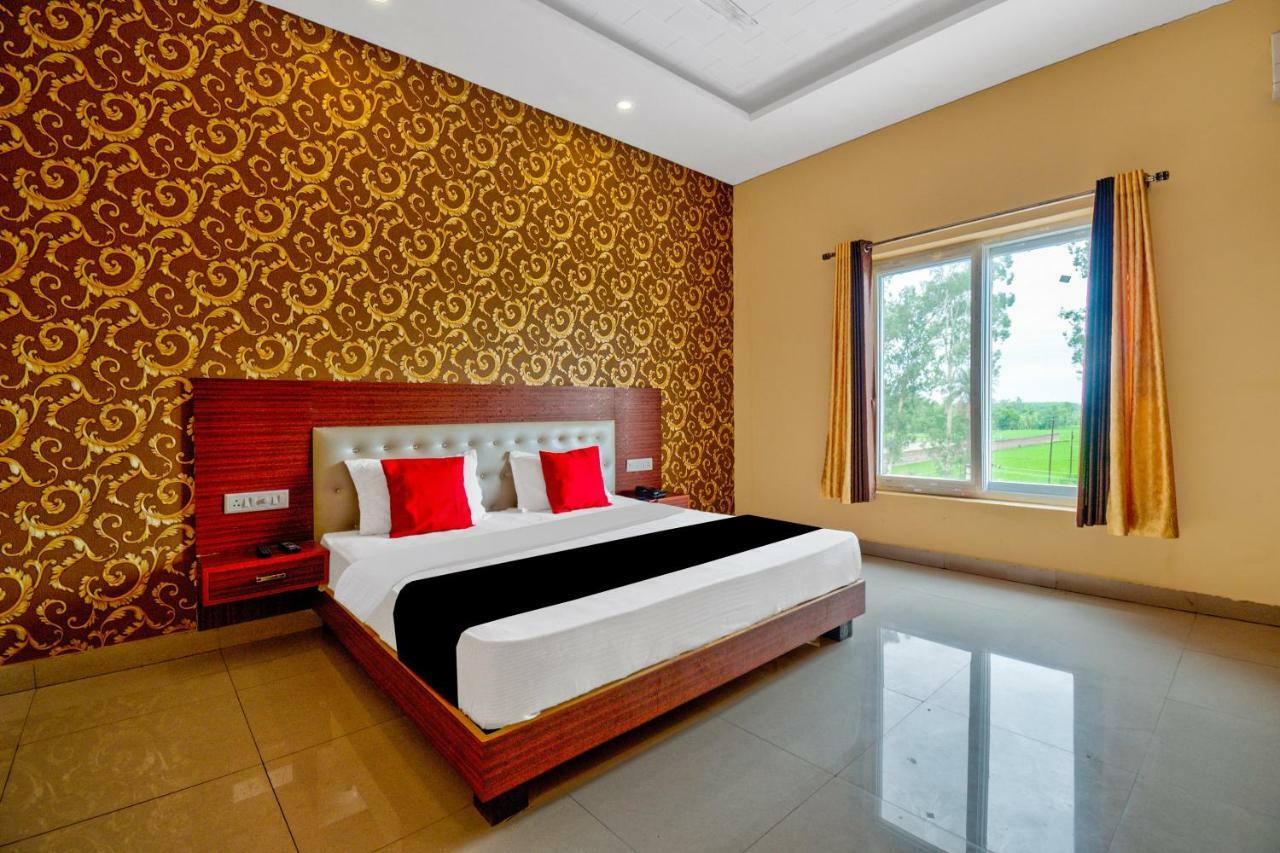 Capital O 40833 Maharaja Hotel & Restaurant Kashipur Extérieur photo