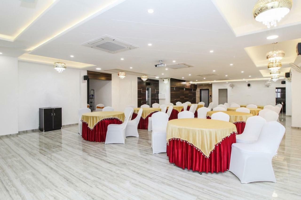 Capital O 40833 Maharaja Hotel & Restaurant Kashipur Extérieur photo