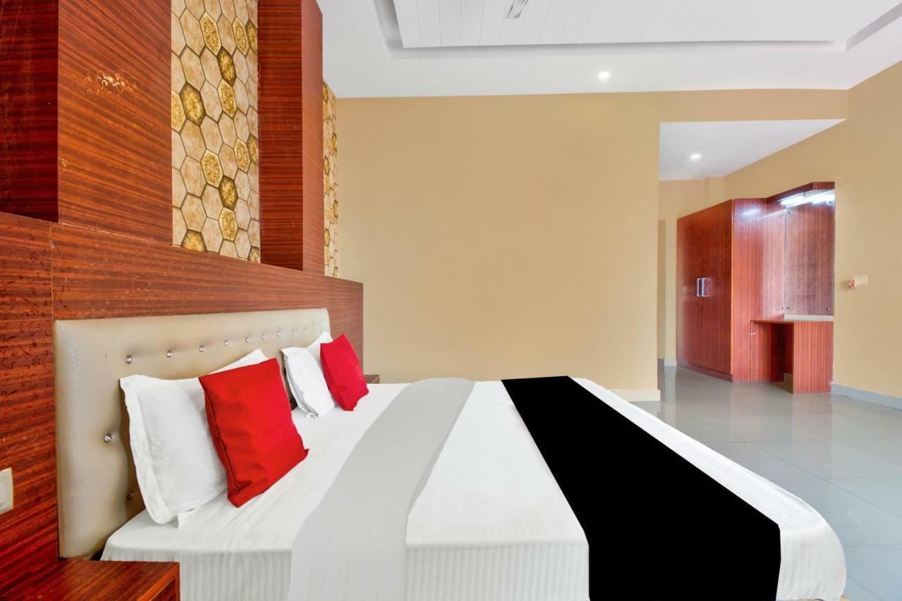 Capital O 40833 Maharaja Hotel & Restaurant Kashipur Extérieur photo