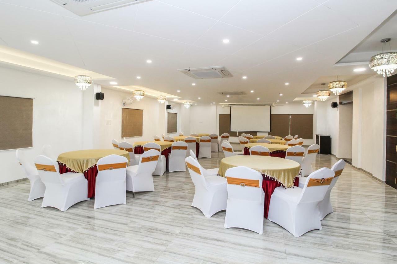 Capital O 40833 Maharaja Hotel & Restaurant Kashipur Extérieur photo