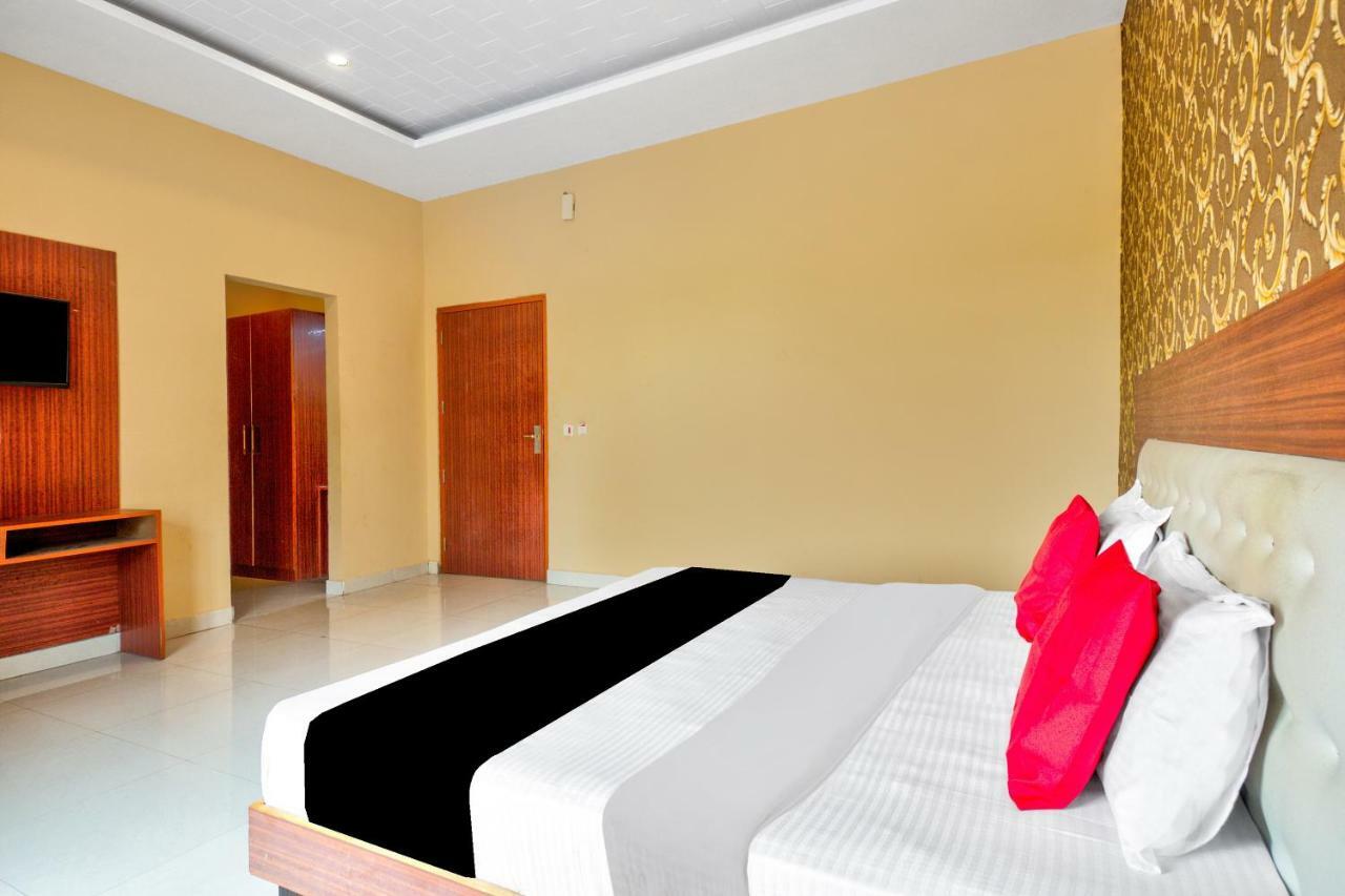 Capital O 40833 Maharaja Hotel & Restaurant Kashipur Extérieur photo