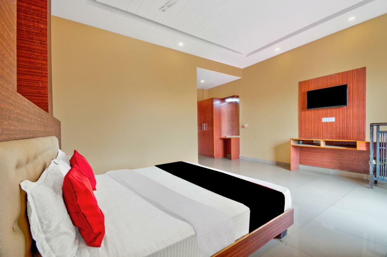 Capital O 40833 Maharaja Hotel & Restaurant Kashipur Extérieur photo